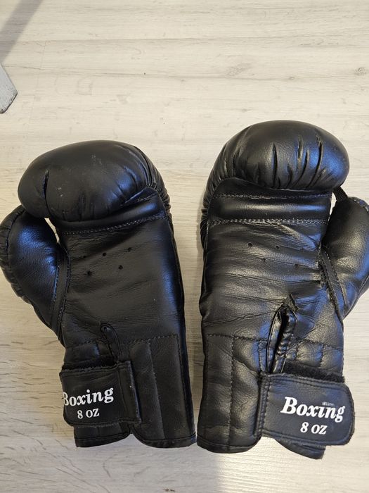 adidasi noi nr 43 marca crivit manusi box marca bad company