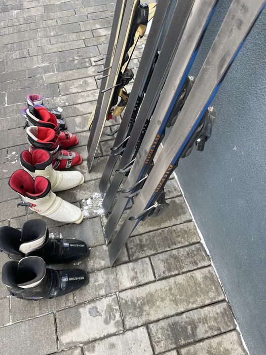 Schiuri + clapari de vanzare.