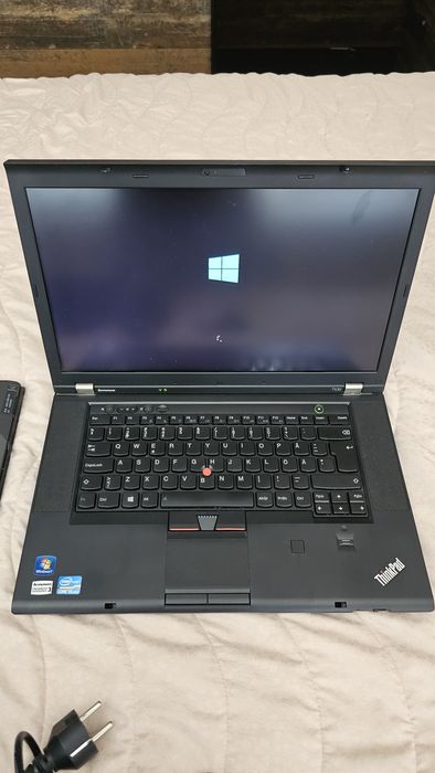 Лаптоп Lenovo T530i SSD 1TB i5 8GB RAM + LT1423p Монитор + Екстри