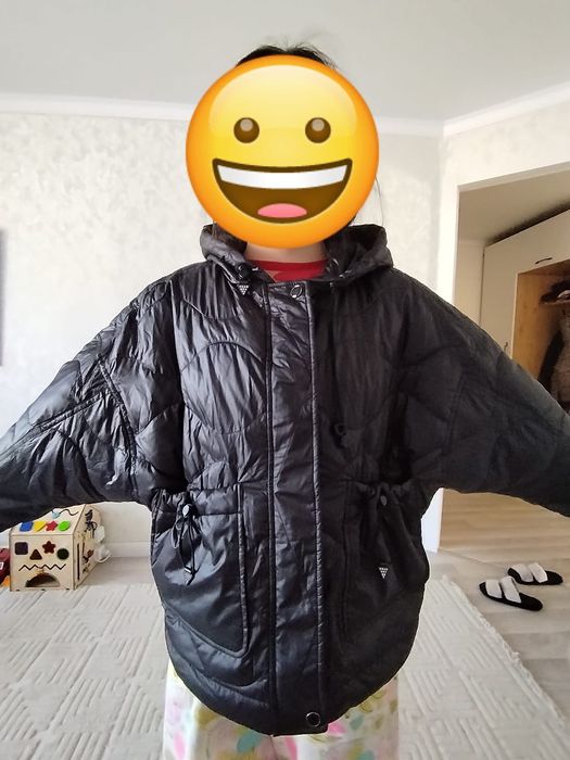 Продам куртку новую