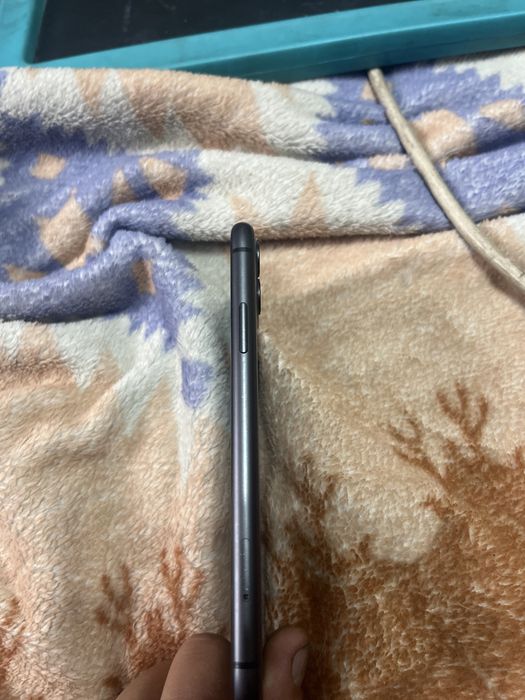 Продам iphone 11