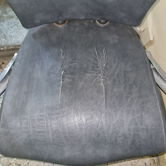 Vand scaun salon frizerie