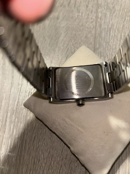Часовници Hugo boss и Seko 5