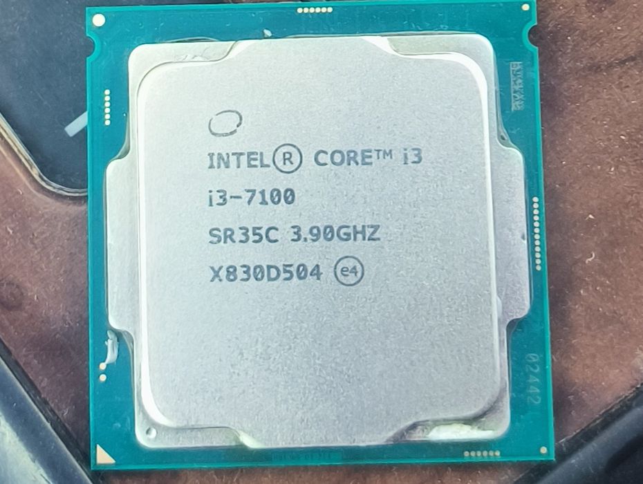 Процессор i3 7100