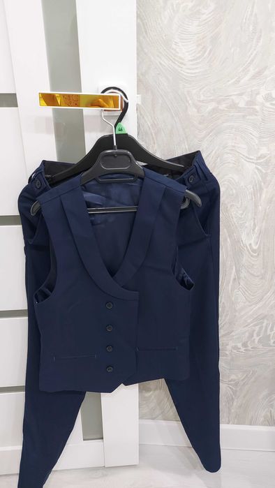 Продам школьную форму на мальчика