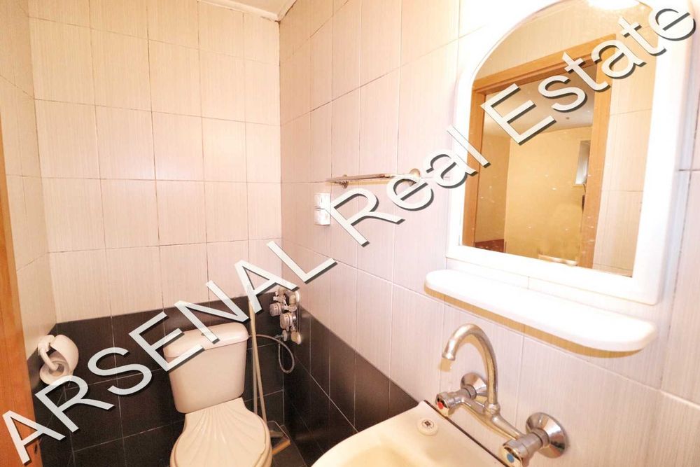 Дава се под наем Ателие в София, Изток - 25 кв.м за 225 € - Снимка #2