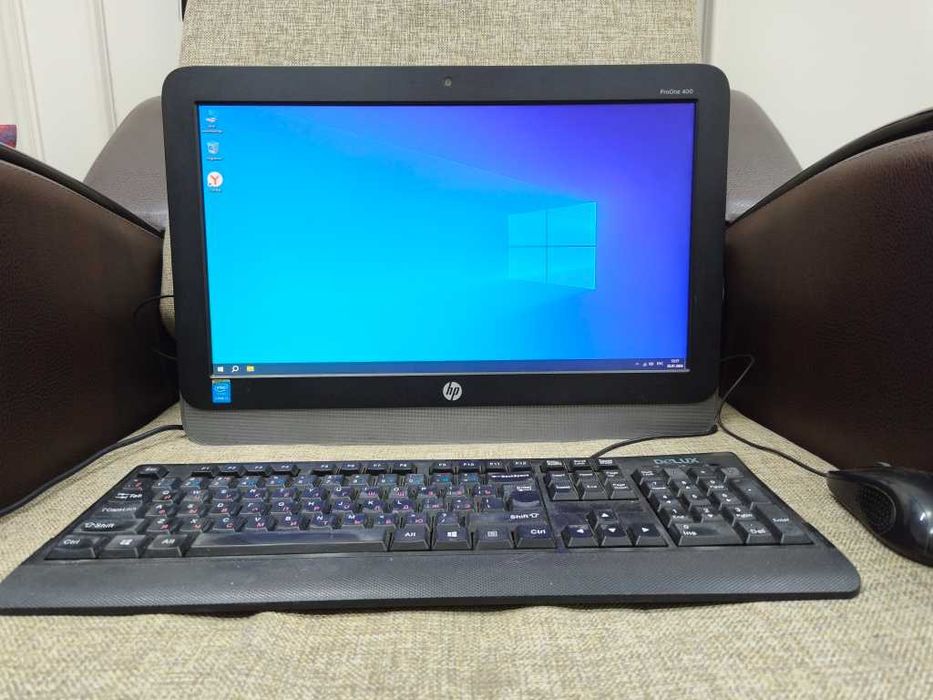 Моноблок HP Core i3