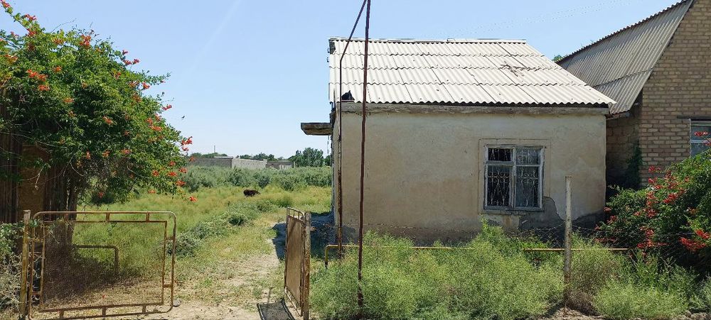 Продается 10 сотокная дача в дачном поселке 10 сотоклик дача сотилади