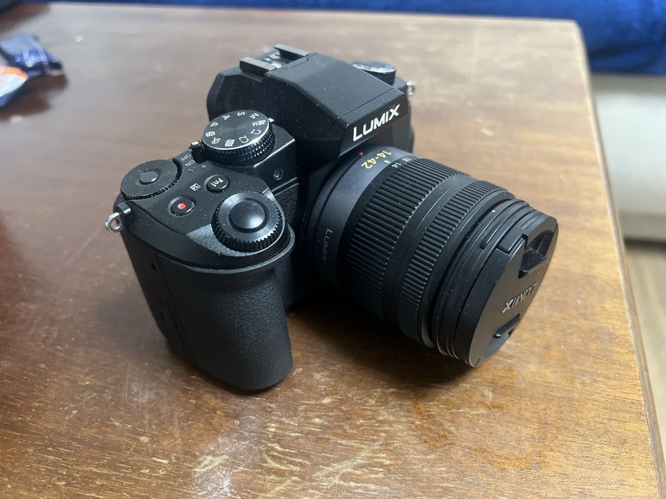 Vand Lumix G8 aprox 8k cadre