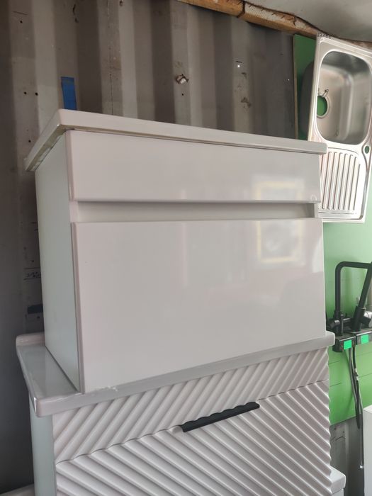 Раковина с тумбой разных размеров