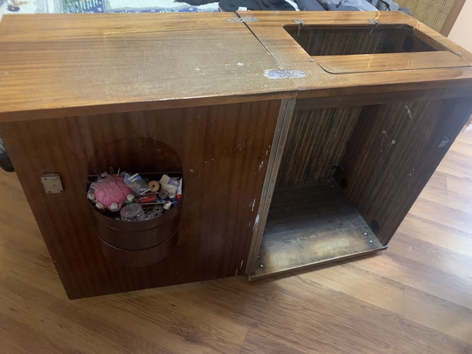 Швейная машинка и оверлок