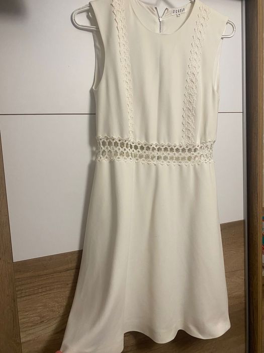 Разпродажба рокли С и М размер