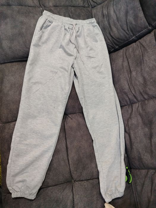 Серые широкие штаны