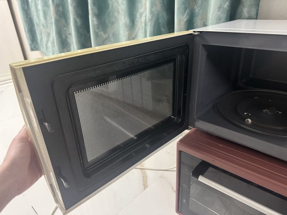 Продам микроволновку Panasonic