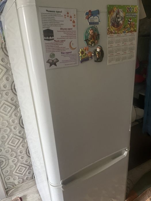 Продаю Холодильник Индезит