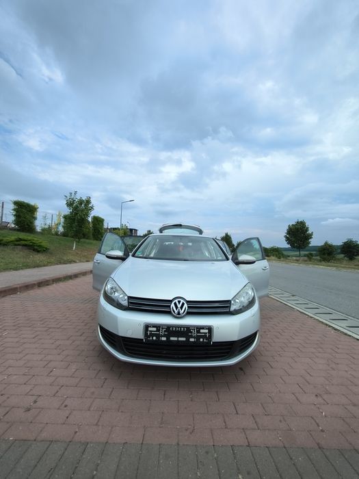 VOLKSWAGEN Golf 2009