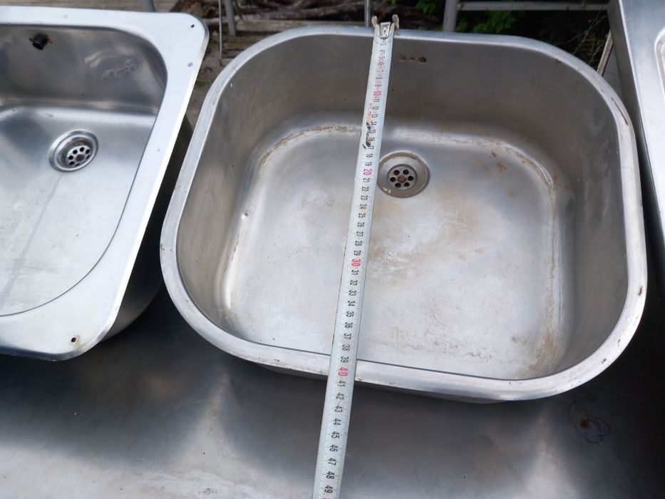Продавам кухненски мивки