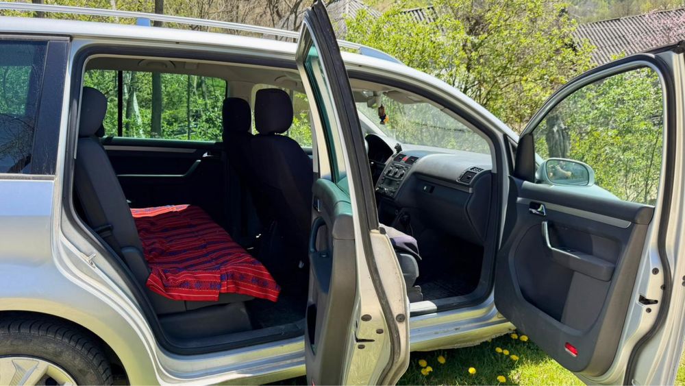 Volkswagen Touran 1.9 TDI – 7 locuri – 2005
