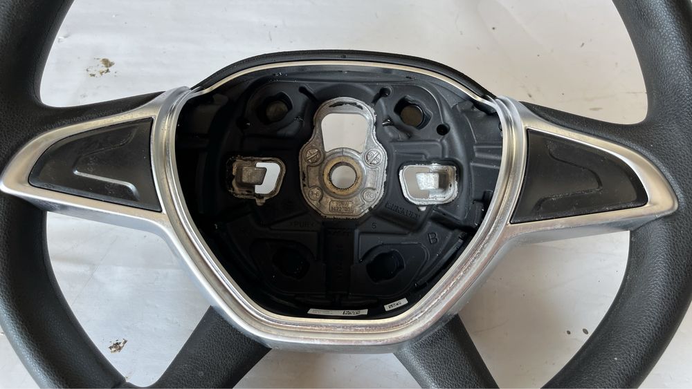 Волан Dacia Sandero 2 (2012-2020)