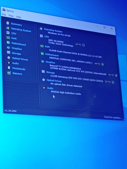 Vând PC in stare perfecta de functionare