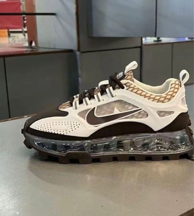 Adidasi universali nike