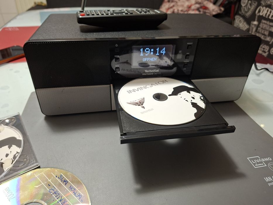 Radio cu CD si ceas TechniSat 360 CD, telecomandă,USB, DAB, BassReflex