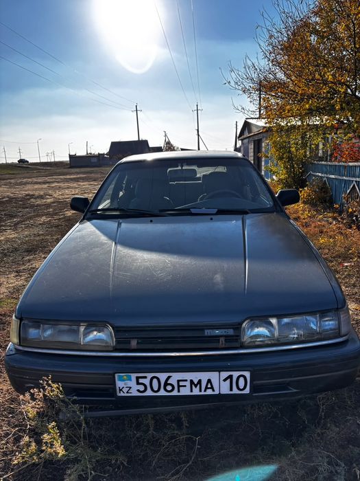 Машина Mazda 626