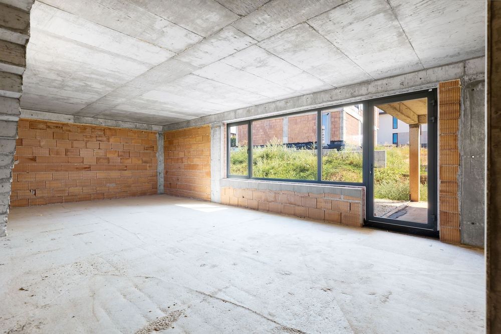 Къща в Плевен-Кайлъка площ 256 цена 375000