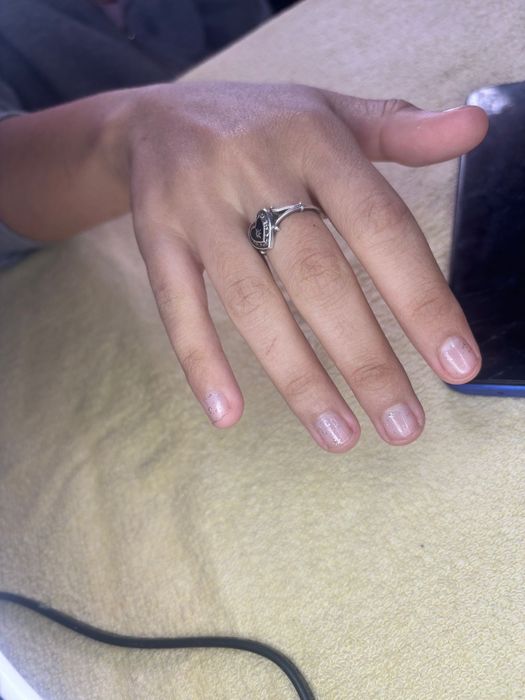 Unghii la doar 100 de lei