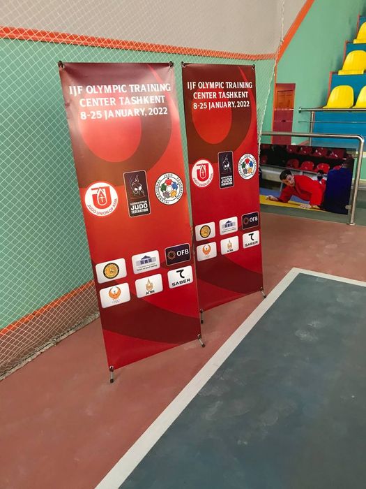 Наружная реклама Печать на баннере,оракал,паук,наклейка