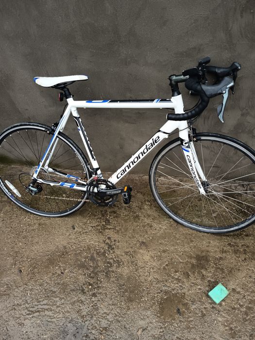 Bicicleta cursiera profesională mărime cadru 56cm