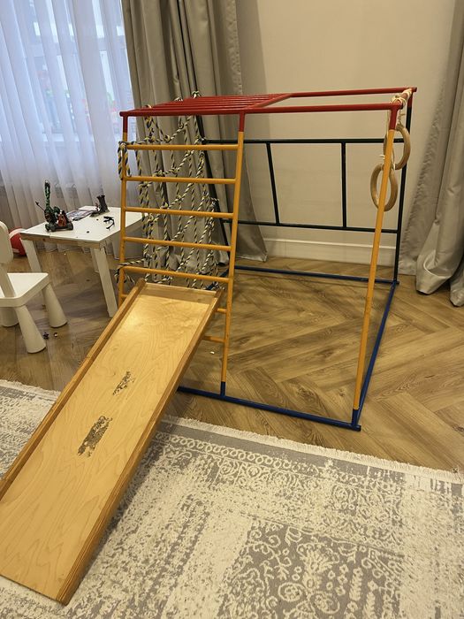 Детский комплекс,турник и горка