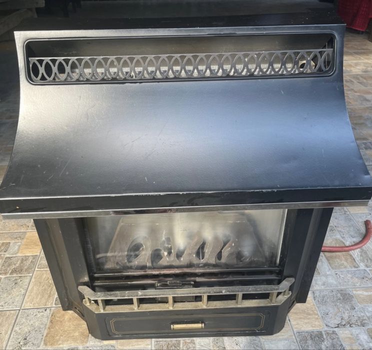Gas fireplace