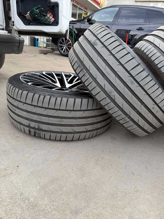 AUDI SQ7 АУДИ Джанти  Гуми 285/35/22