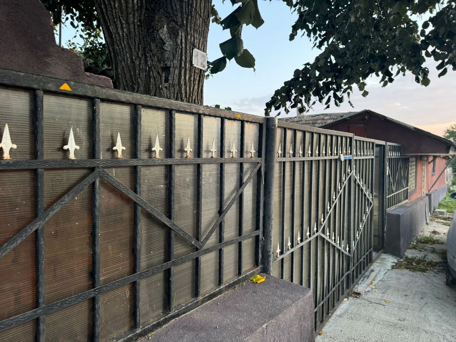 Casa de vanzare