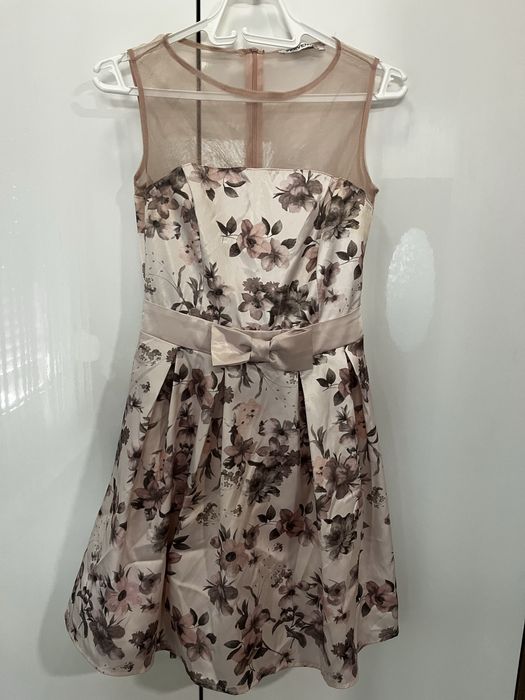 Детски нови роклии