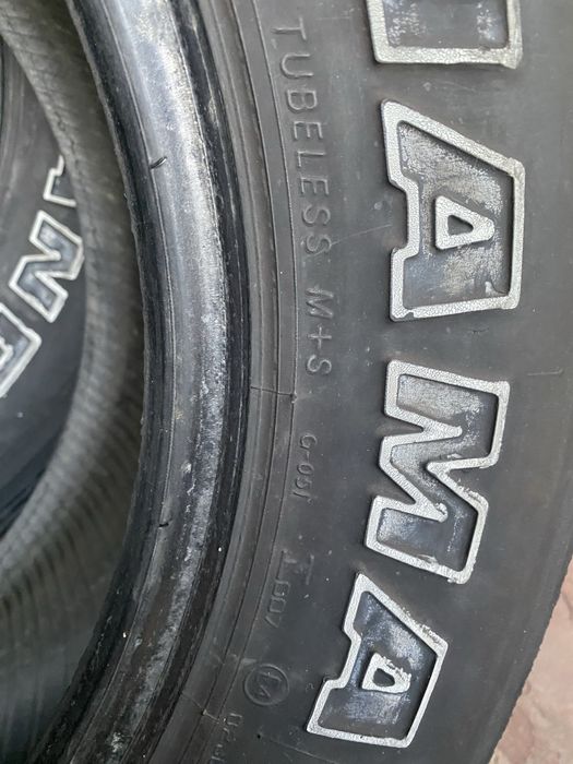 Продам  комплект резины YOKOHAMA