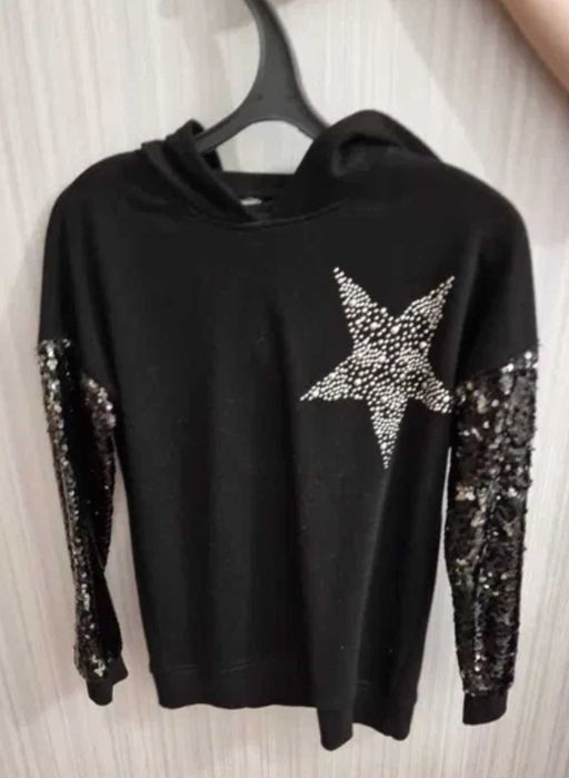 Разные джемперы на девочку. Размер 140-152