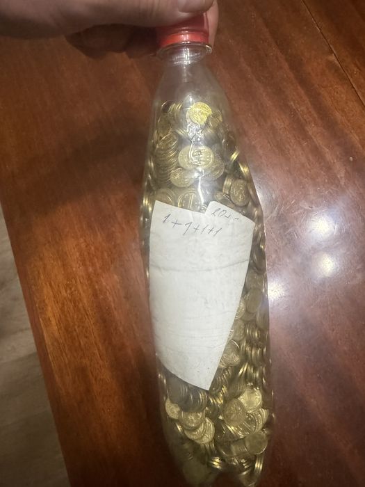 Продам монеты по 1 тнг 500 шт за 5500 тнг