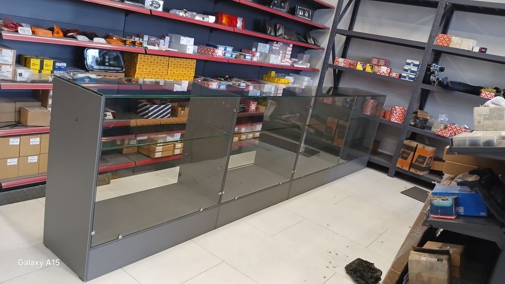 Oynali vitrinalar, стеклянные витрина