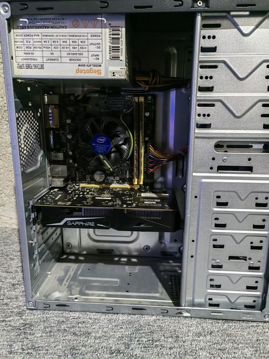 Vând unitate pc Intel core I7