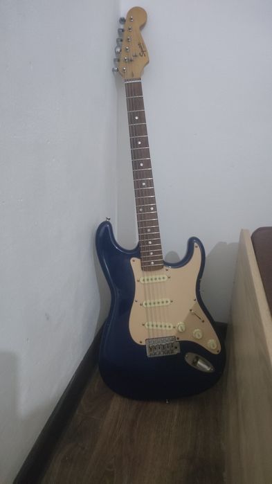 Squire buleti stratocaster