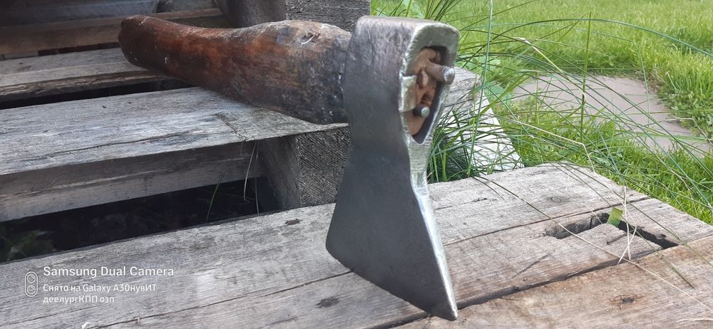 топор коллекционный литой