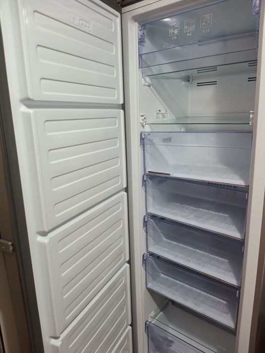 Congelator Beko 277 litri