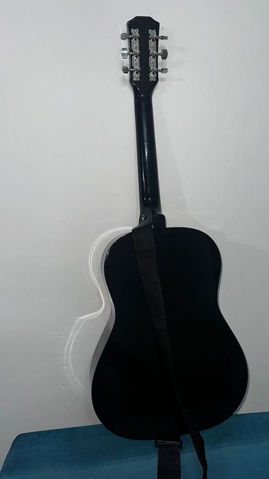 Гитара  levinson