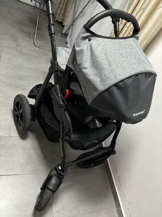 Vând cărcucior 3în 1 Krausman