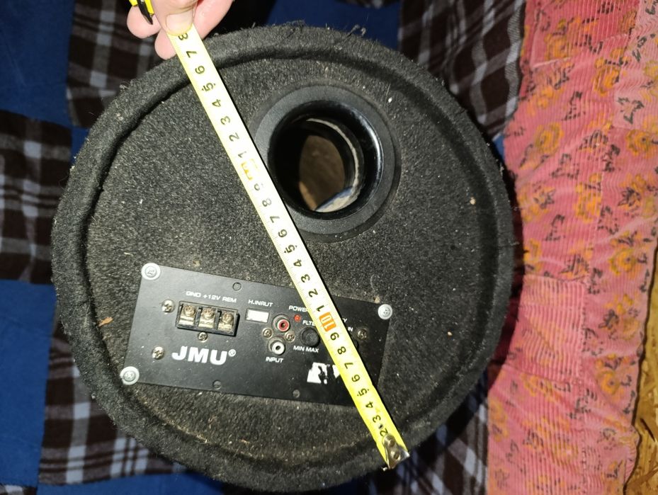 Сабвуфер в авто !