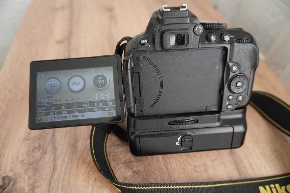 Продаю фотоаппарат Nikon D5300