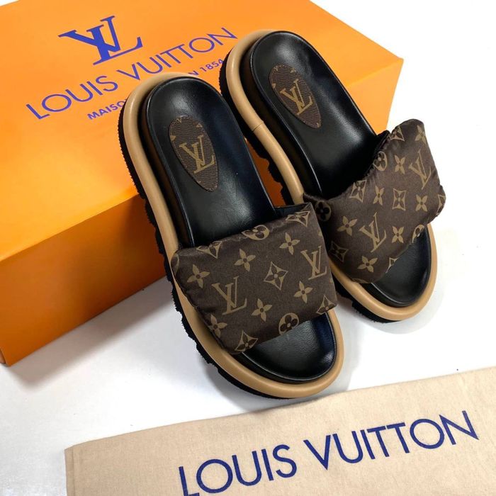 Papuci Louis Vuitton pile naturala