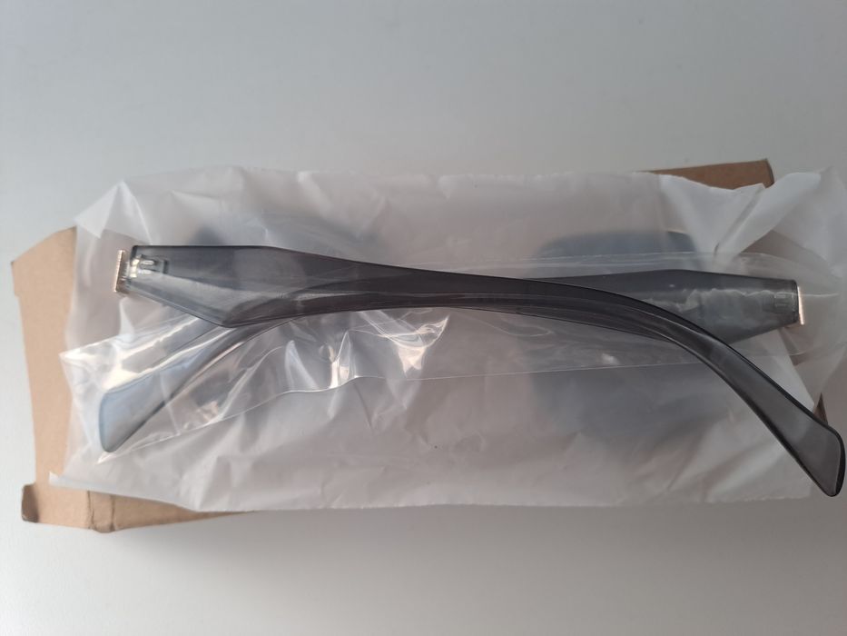 Продам очки солнцезащитные